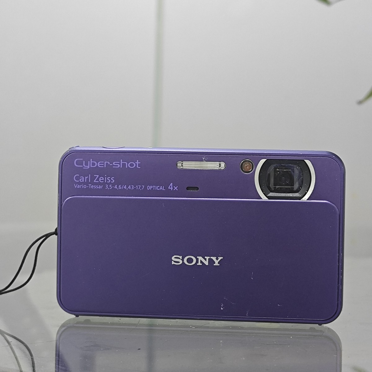 SONY DSC-T99 Cyber Shot Digital Camera 4x Optical Zoom English