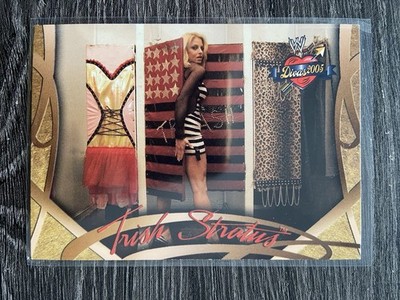 2004 Fleer WWE Divine Divas 2005 Trish Stratus #23