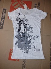 The Twilight Saga New Moon T-Shirt Juniors Sizes S M L XL XXL