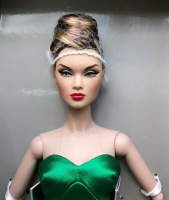 12'' Divine Evening Victoire Roux Doll~Luxe Life Convention~NIB~NO Jewelry Set