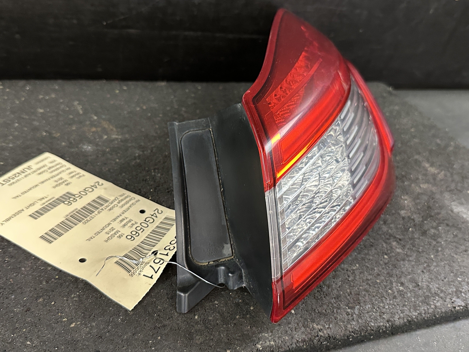 14-17 MASERATI GHIBLI PASSENGER RIGHT RH QUARTER MOUNTED TAIL LIGHT LAMP
