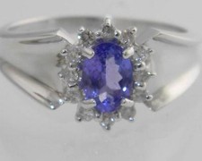 14KT or Blanc .84CTW Diamant & Véritable Coupe Ovale Tanzanite Bague