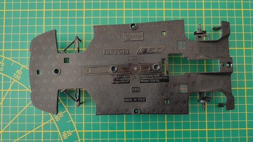 Pièce Détachée Miniature Ferrari F50 1995 1/18 Burago - Fixation Capot, Occasion Avec Traces