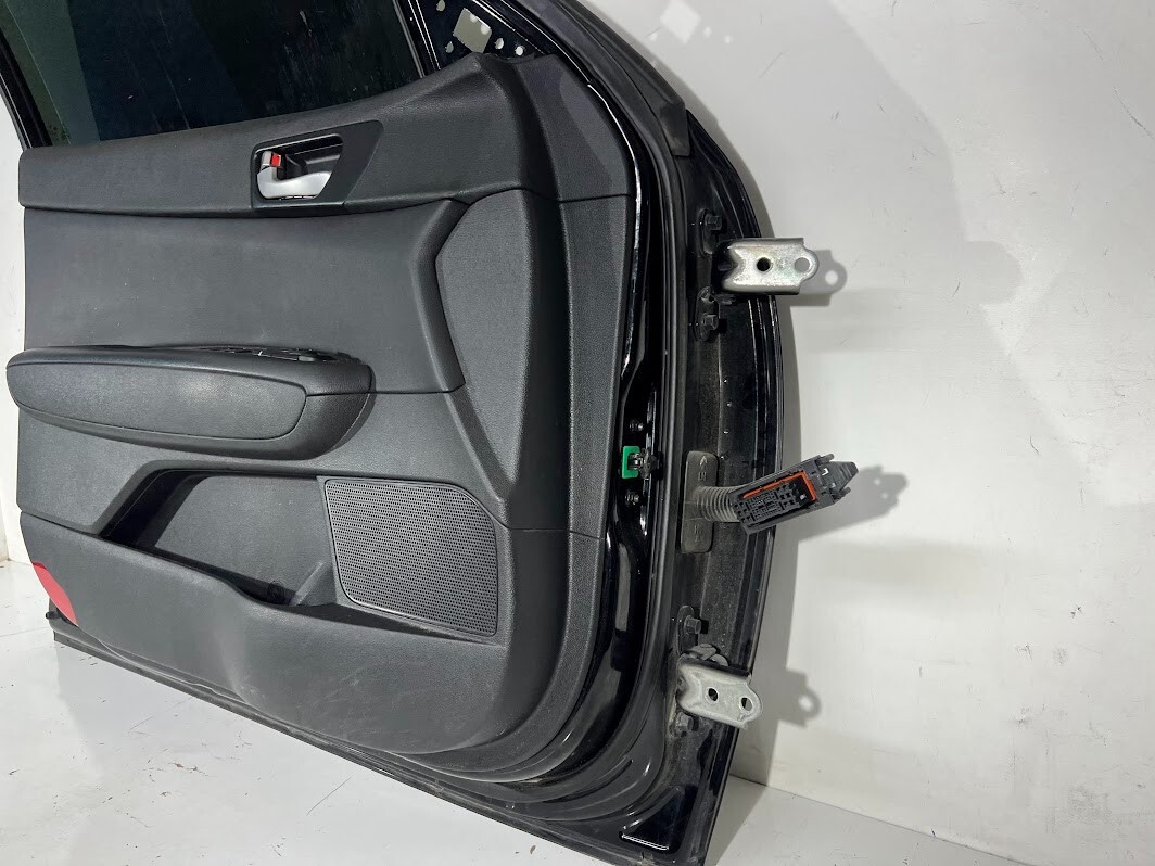 2016-2020 Kia Optima LX Sedan Front Left Driver Door Assembly