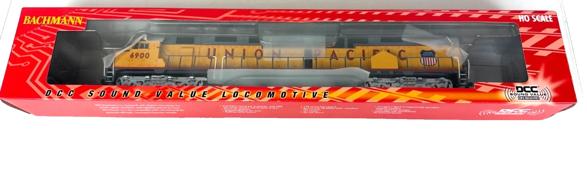 Bachmann HO Union Pacific Railroad Diesel Locomotive Model