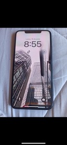 Ich Verkaufe IPHONE 11 Pro Max 64gb. Akku BEI 82%