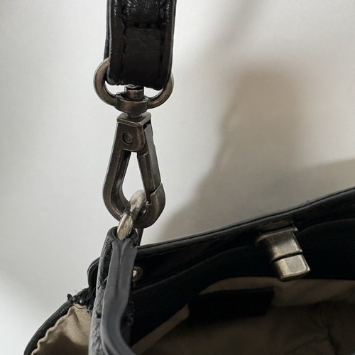Tamaris Small Black Purse Long Shoulder Strap and carry handle Metal Closure EUC - Picture 7 of 11