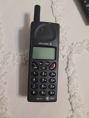 Ericsson LX 677 AT&T Vintage Collector's Edition cell phone
