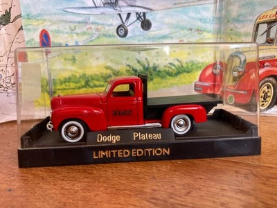 Solido Dodge Plateau rouge neuf en boîte - Photo 1/4