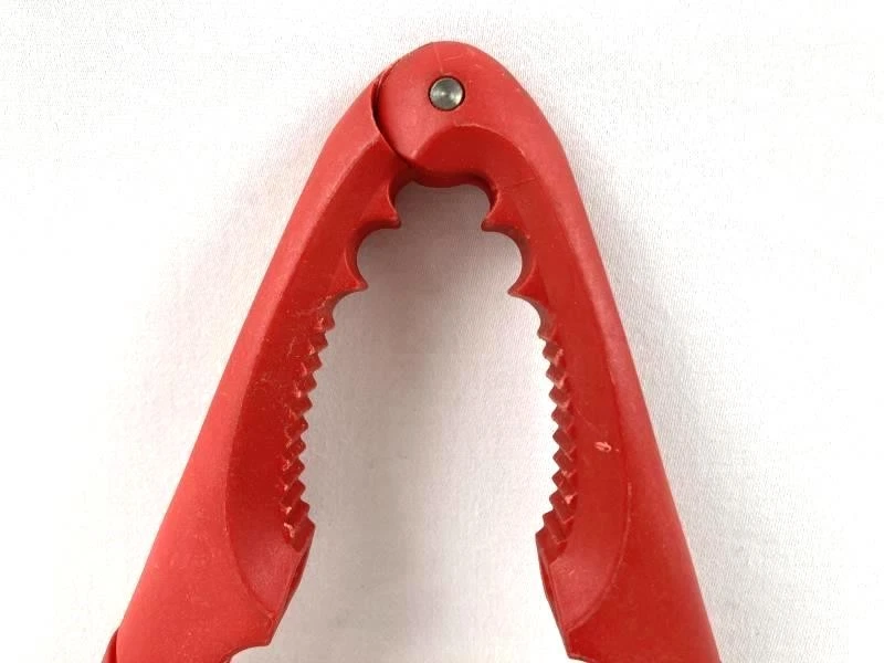 Profreshionals Red Plastic Seafood Nut Cracker 7" Kitchen Tool - Pre-Owned - Image 4 of 4