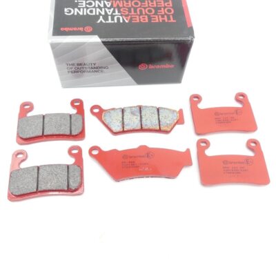 3x Brembo Bremsbeläge vorne + hinten passend für BMW R1250GS R1250RT