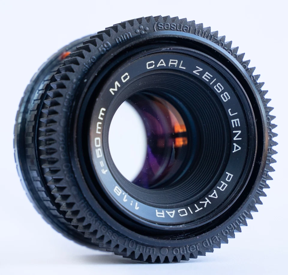 Carl Zeiss Jena MC Prakticar/Pancolar Lens f/1.8 50mm Canon EF mount Cine mod - Image 3 of 4