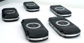 Lot of 5 Sony PlayStation PSP Handheld Consoles PSP-1001 ~ Parts or Repair