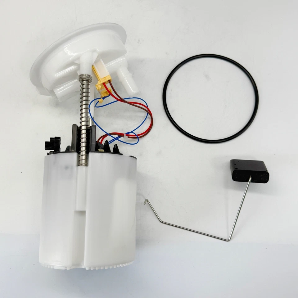 Fuel Pump Assembly For 1 Series M BMW E82 E90 E91 E93 128i 135i 325i 328i 335i - Imagem 3 de 4