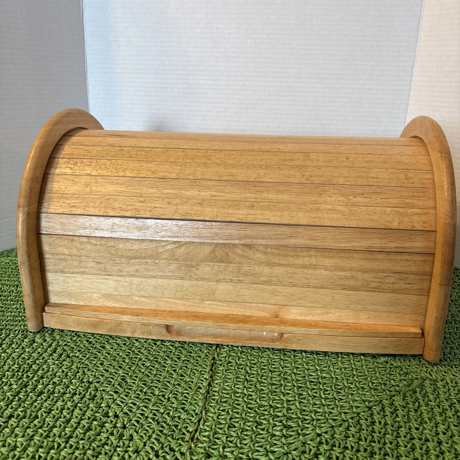 Vintage Classic Kitchen Wooden Roll Top Bread Bin By Kamenstine￼