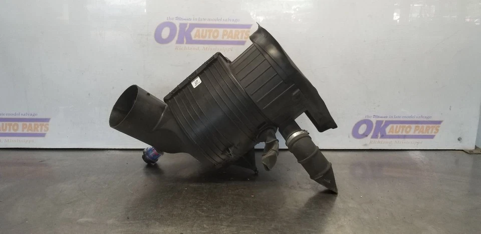 08 CAJA DE AIRE FILTRO CHEVY SILVERADO 3500 6,6 L Foto 4 de 4