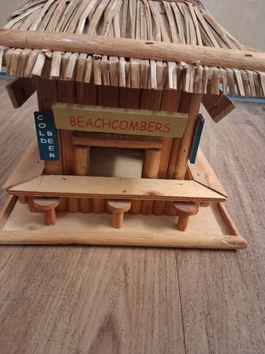 Beachcombers Tiki Hut 8 X 8 1/2