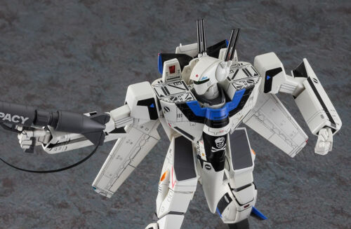 Hasegawa 1/72 MACROSS VF-1S BATTROID VALKYRIE max Model Kit 65884 - Picture 4 of 9