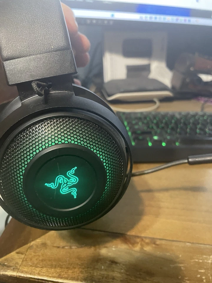 Razer Kraken V3 X Wired Gaming Headset for PC/PS4/PS5 Tested!! - Image 2 of 4