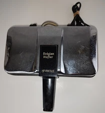 Villaware Belgian Waffler Waffle Maker Model 3300 Used Tested Working