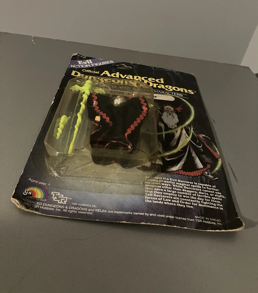 D&D Advanced Dungeons & Dragons Kelek Evil Sorcerer by LJN TSR carded worn card - Image 3 of 4