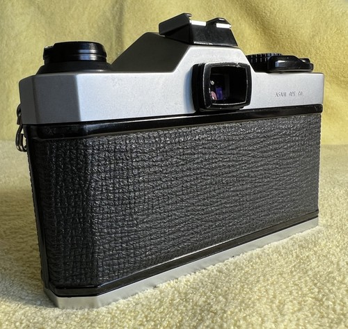 Asahi Pentax K1000 Film Camera with SMC Pentax-M 1:2 50mm Lens - Excellent Cond. - Picture 6 of 24