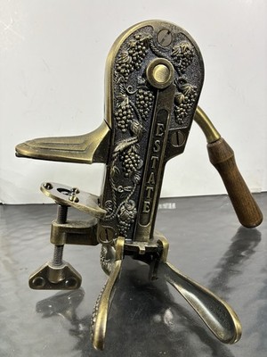 Tabletop Rogar Estate Corkmaster Wine Opener w/Grape Detail in Antique Bronze
