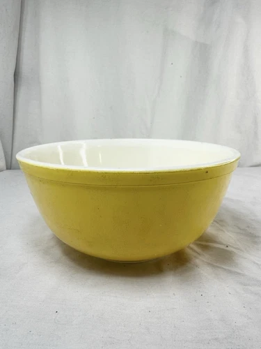 Vtg Yellow Pyrex 2 1/2 Qt. Mixing Bowl #403 Primary Nesting Batter Free  Ship