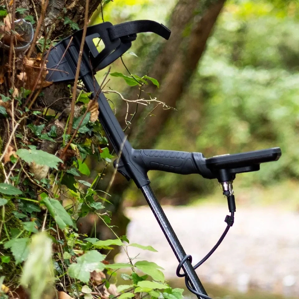 Detector de Metales Nokta Doble Puntuación Impermeable, Multifrecuencia con Puntero Foto 4 de 4
