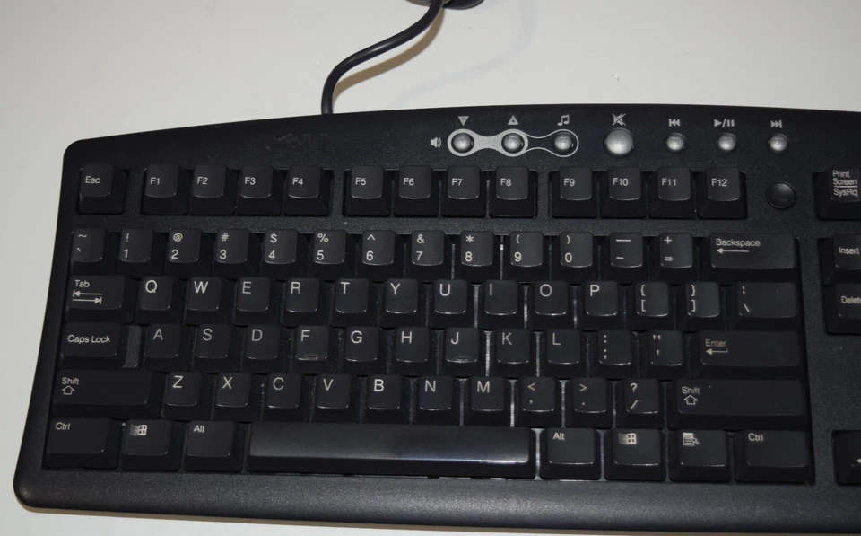 Dell RT7D10 Multimedia Keyboard English USB Wired Black 104 Key With Wrist Rest - Image 2 of 4