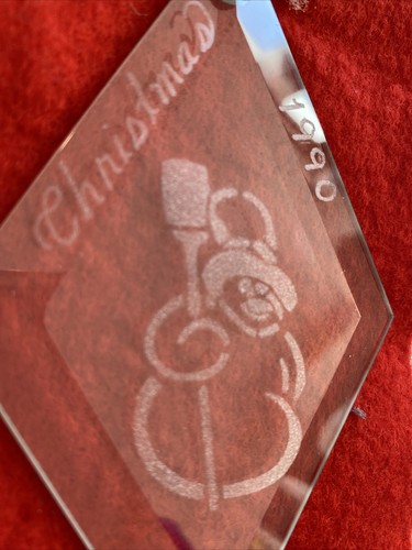 Vintage Etched Beveled Edge Glass 1990 ornament with Snowman and Date - Picture 5 of 8