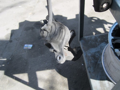 98-02 CAMARO FIREBIRD TRANS-AM Z28 LS-1 REAR CALIPERS PAIR LH & RH USED - Picture 2 of 7