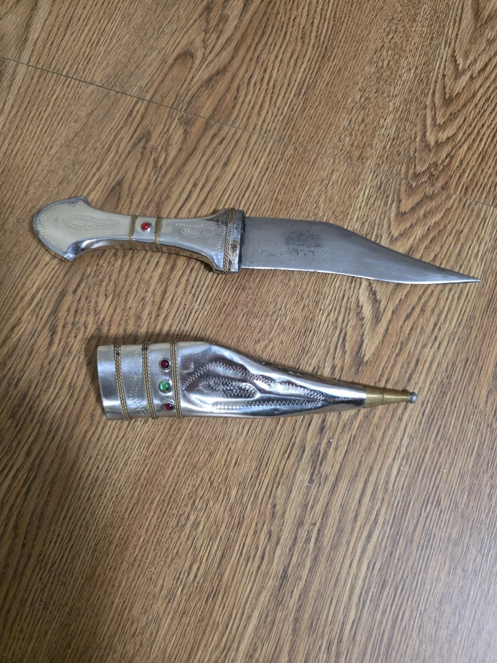 Cuchillo/abrecartas vintage de inscripción de daga curva decorativa árabe árabe árabe Foto 2 de 4