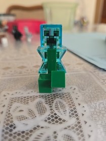 LEGO Minecraft Charged Creeper Minifigure min052 21115 Retired 