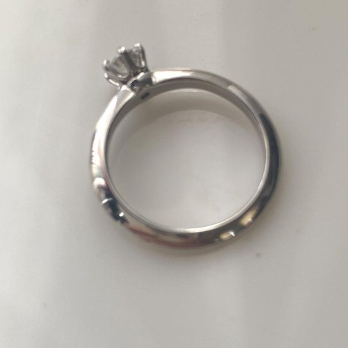 Tiffany & Co. Diamond Platinum Ring m1_0811 - Picture 5 of 7