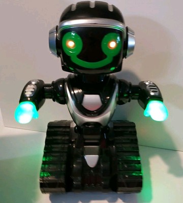 Bump-n-go-robot Light Up Battery Operated 9'' Tekmobots 3aa 