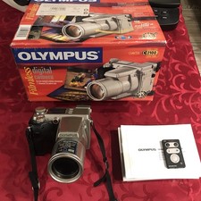 OLYMPUS C2100 CAMEDIA CAMERA W REMOTE STILL WORKING DECENT SHAPE LOOOOK