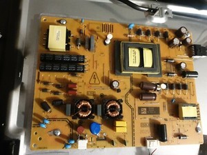 Netzteil 17IPS72 23514054 für Toshiba 49UL2063DB TV