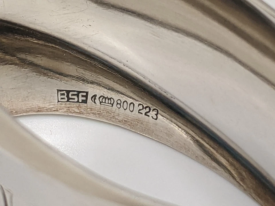 Anillo servilletero moderno vintage alemán plata 800 mediados de siglo "M" grabado inicial Foto 3 de 4