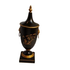 19TH CENTURY ITALIAN TOLEWARE URN