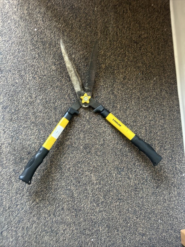 Hedge Shears