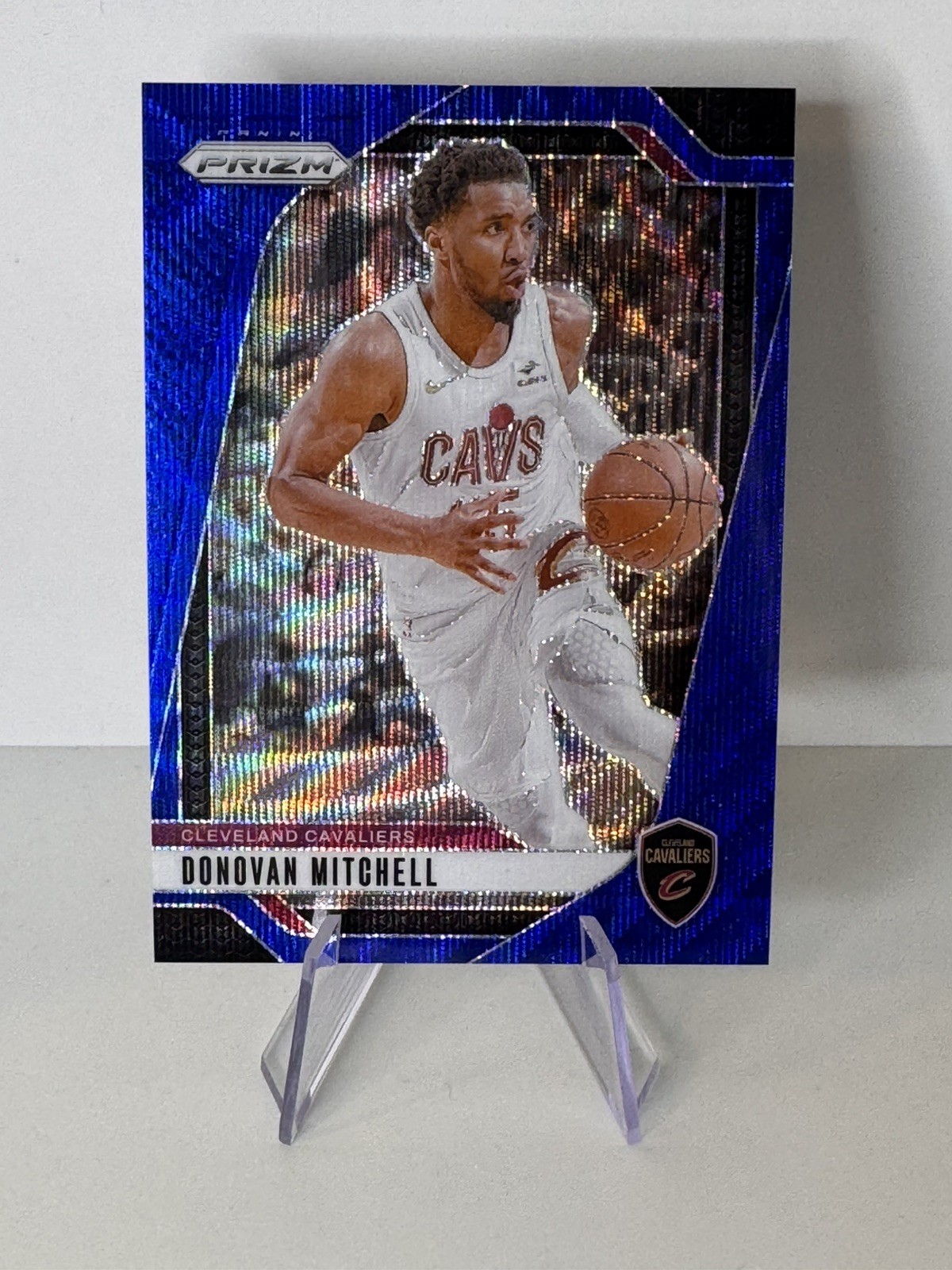 2024-25 Panini Prizm Donovam Mitchell #155 Blue Wave Prizm /125 - Cavaliers