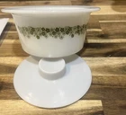 PYREX - Green on White SPRING BLOSSOM “Crazy Daisy” Butter Dish + Plastic Lid
