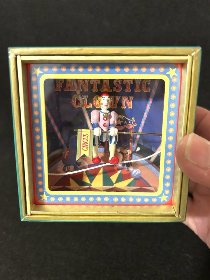 Vintage Mechanical Music Box Fantastic Clown 3.5” Sankyo Koji Morai Museum