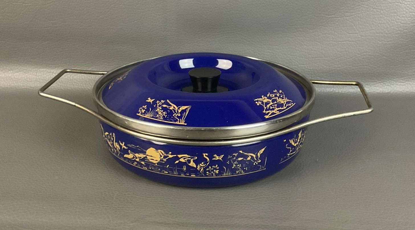 Siltal Italy Enamel Casserole Dish w/ Lid & Cradle — Blue & Gold Bird Motif 8.5”