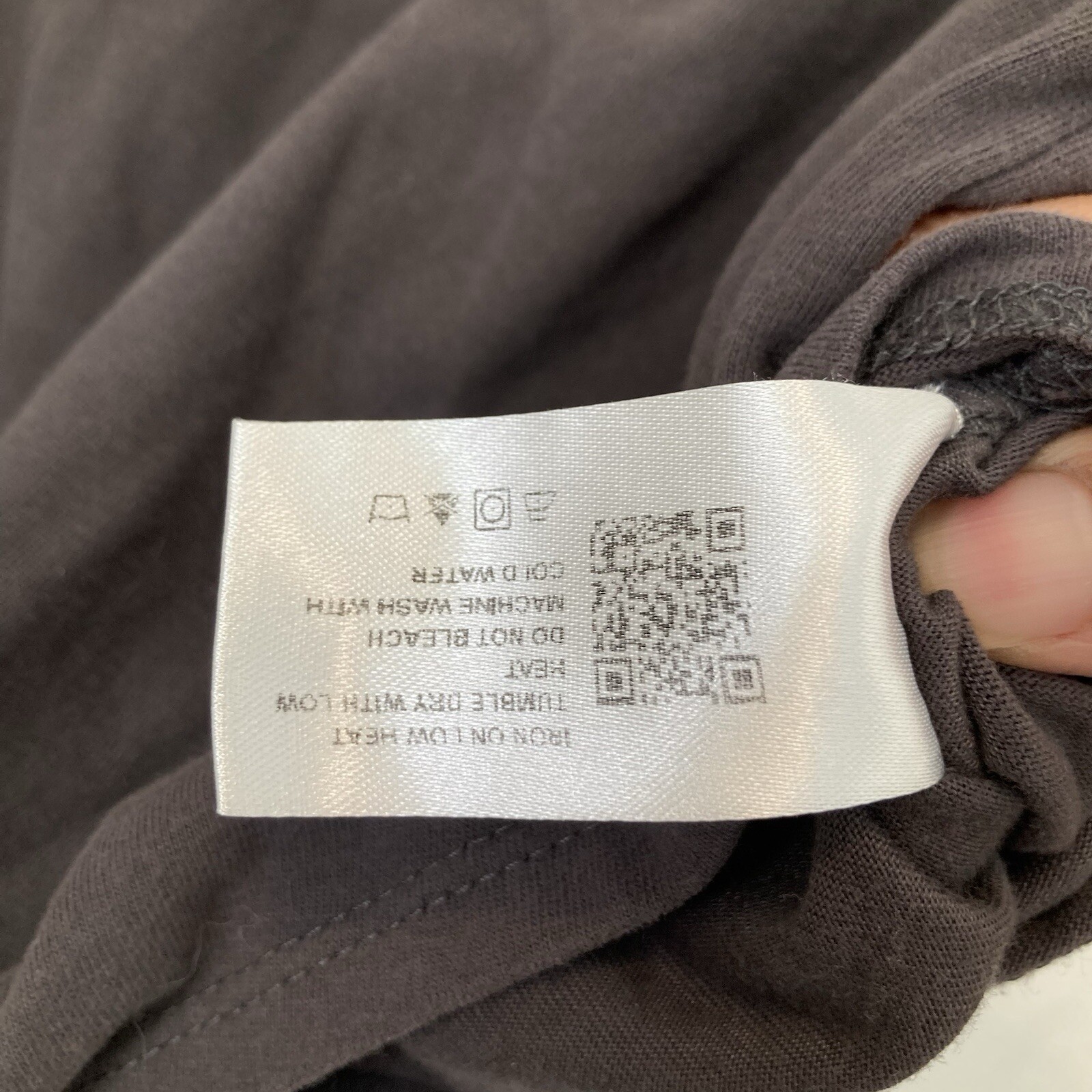 CIDER Solid Round Neckline Twist Short Sleeve Cro… - image 7