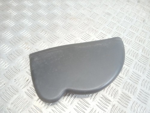 Volkswagen PASSAT B5.5 Verkleidung Armaturenbrett Cockpit seitlich UST100369