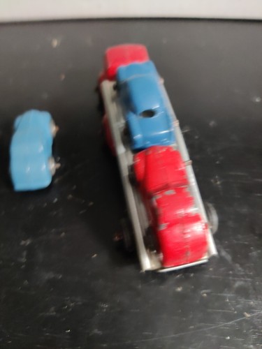 BARCLAY METAL AUTO TRANSPORT NO 330 W/ 3 Cars - Picture 4 of 7