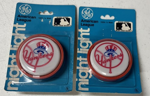 Lot Of 2 1979 GE MLB New York Yankees Night Light Tested