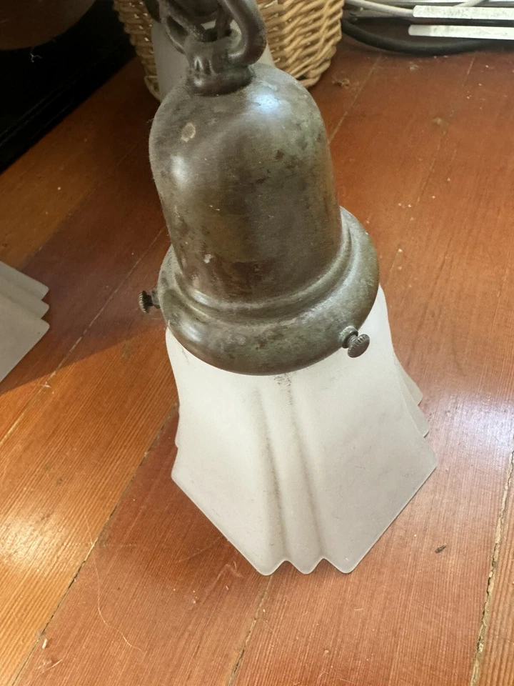 Galería de luces de latón - Galena accesorio de techo empotrado de 3 luces con soporte de pantalla de 2-1/4" Foto 4 de 4